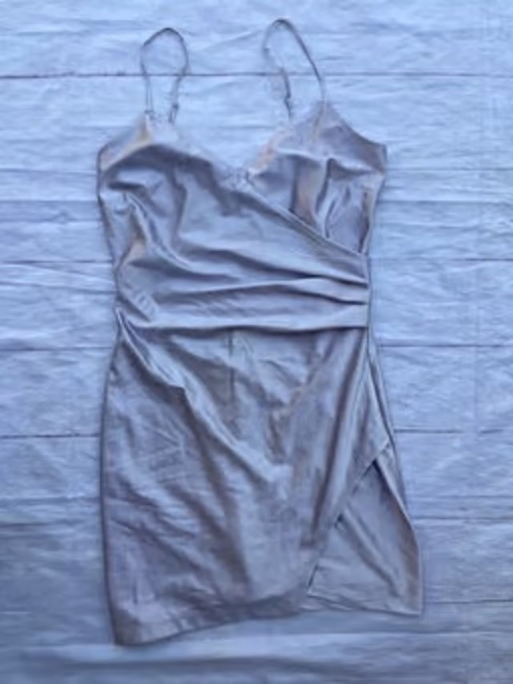 HONEY AND ROSIE SIZE MEDIUM M SHIMMER DRESS LOT5868